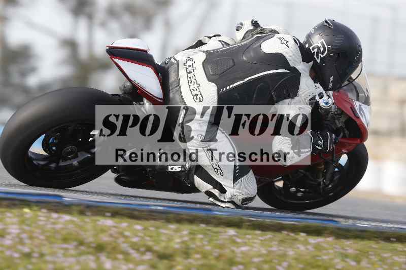 /Archiv-2024/02 29.01.-02.02.2024 Moto Center Thun Jerez/Gruppe gruen-green/backside